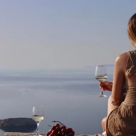 Thalatta Thalatta Villa